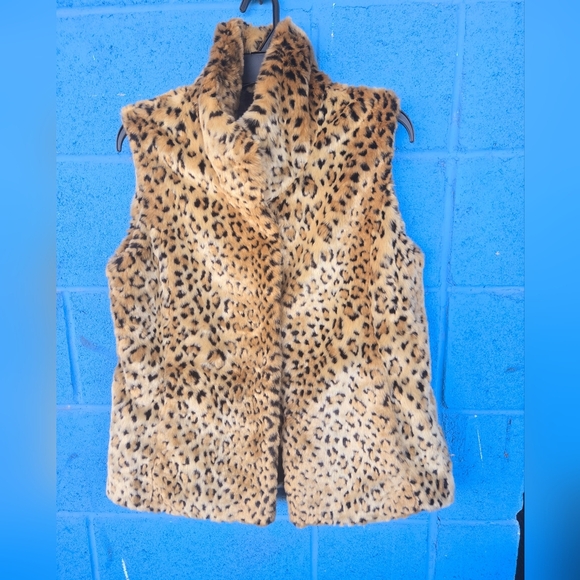 Kristen Blake Woman's Vest Medium FauxFur Animal Print Full Zip Pocket - Picture 1 of 11